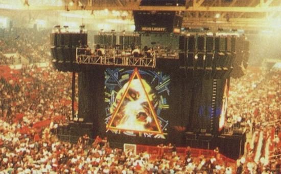 Def Leppard Hysteria tour stage